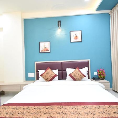 The Sky Imperial- Hotel Gopal Darshan Nāthdwāra Extérieur photo