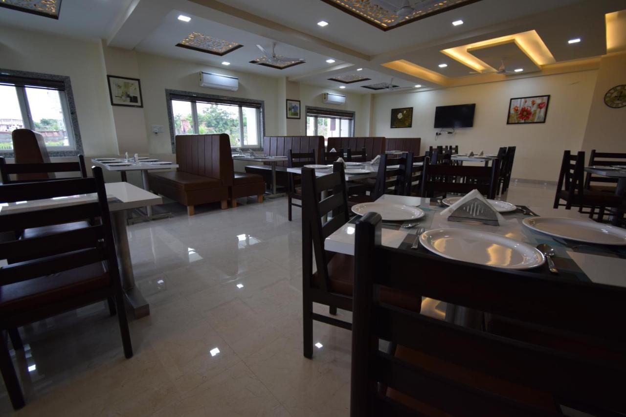 The Sky Imperial- Hotel Gopal Darshan Nāthdwāra Extérieur photo